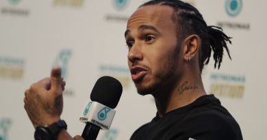 Why Ron Dennis’s Congratulatory Text Surprised Lewis Hamilton Why Ron Dennis’s Congratulatory Text Surprised Lewis Hamilton